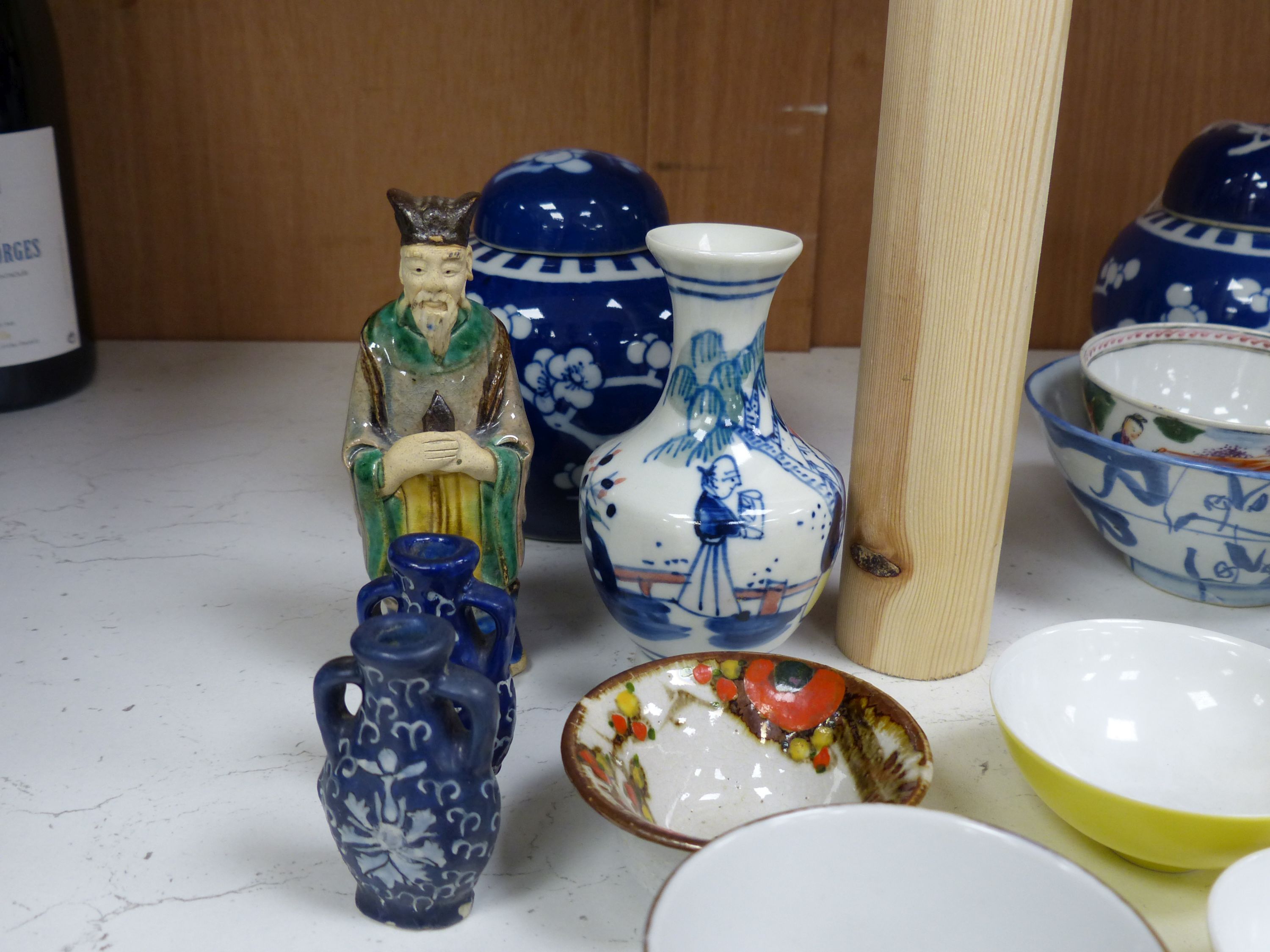 A quantity of mixed Chinese porcelain etc